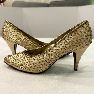 Vintage 80s Flings Metallic Gold Sprinkle Beads Heels Pumps 7.5 B fun party sexy